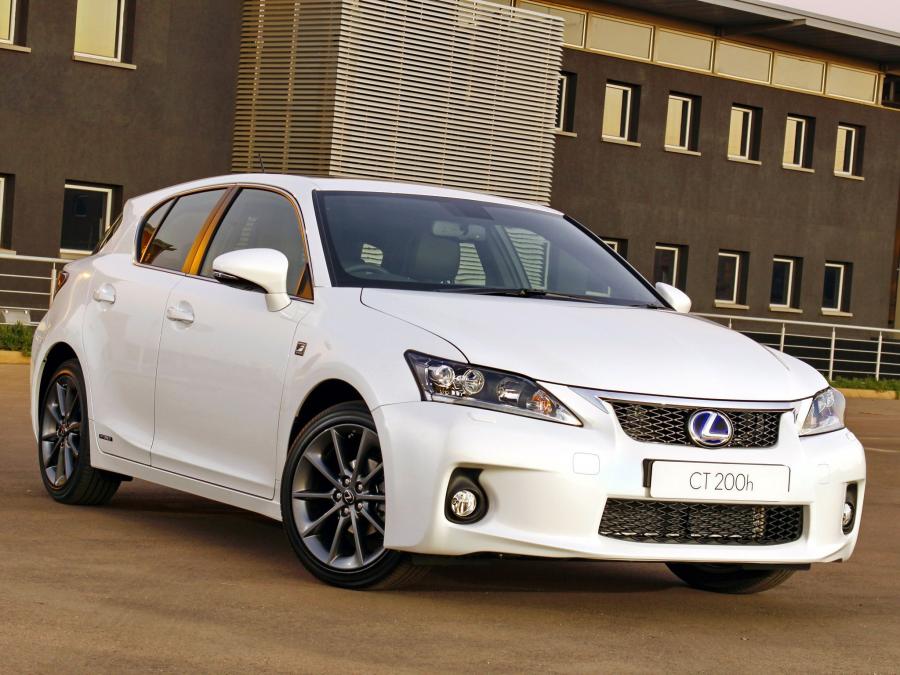  Lexus CT200h F-Sport 2011 года  (ZA) (фото 7 из 12)